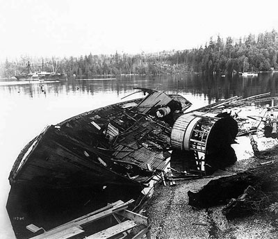A sad end to a really nice and historic riverboat. This is the remains of the Fleetwood, left to rot on a Vashon Island beach in the late 1890s.